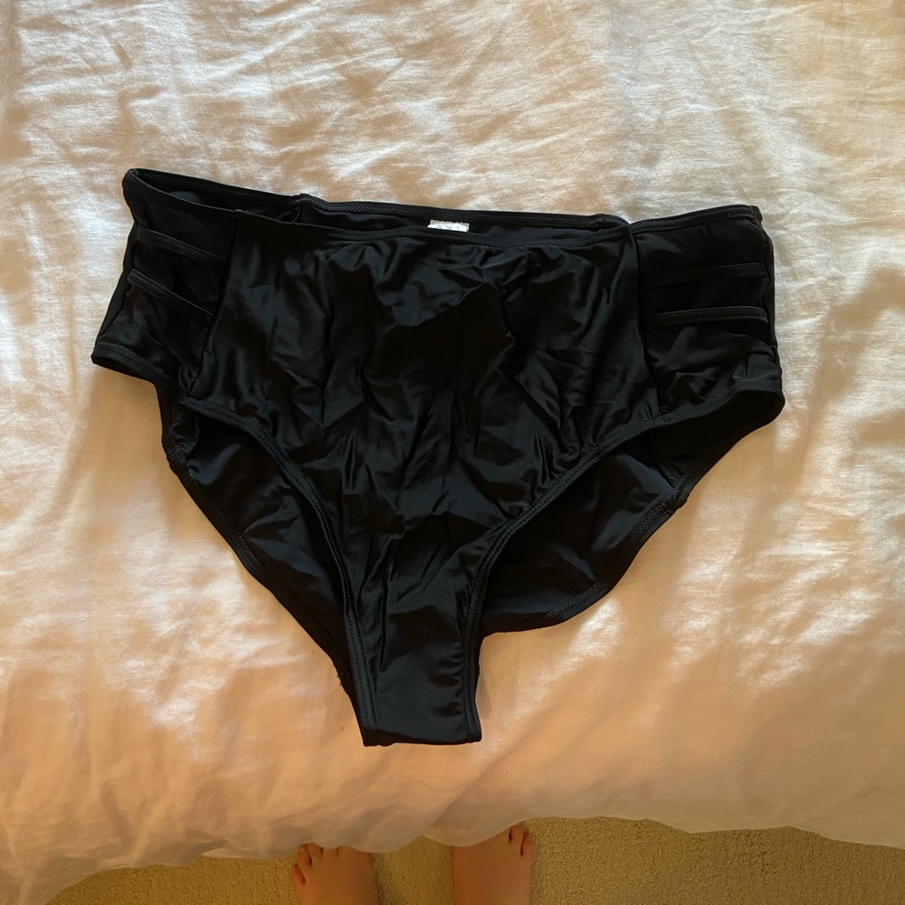 Boohoo high waisted bikini bottoms